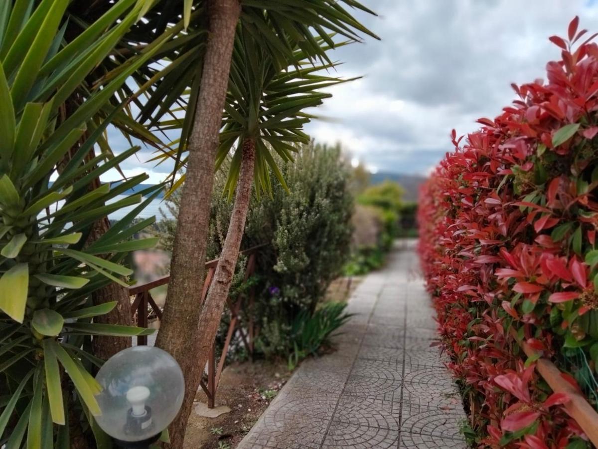 Sguardo Sul Lago เตรวินญาโน โรมาโน ภายนอก รูปภาพ